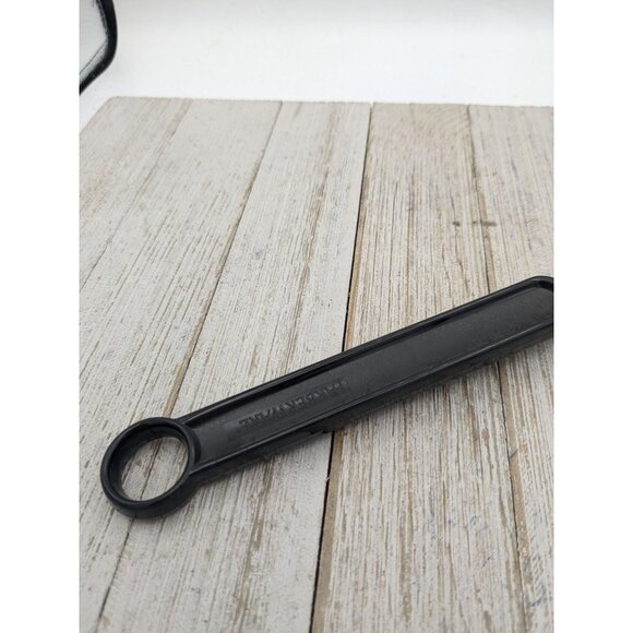 Farberware Solid Serving Ladle Black 11 3/4" Spoon Serving - Picture 2 of 7